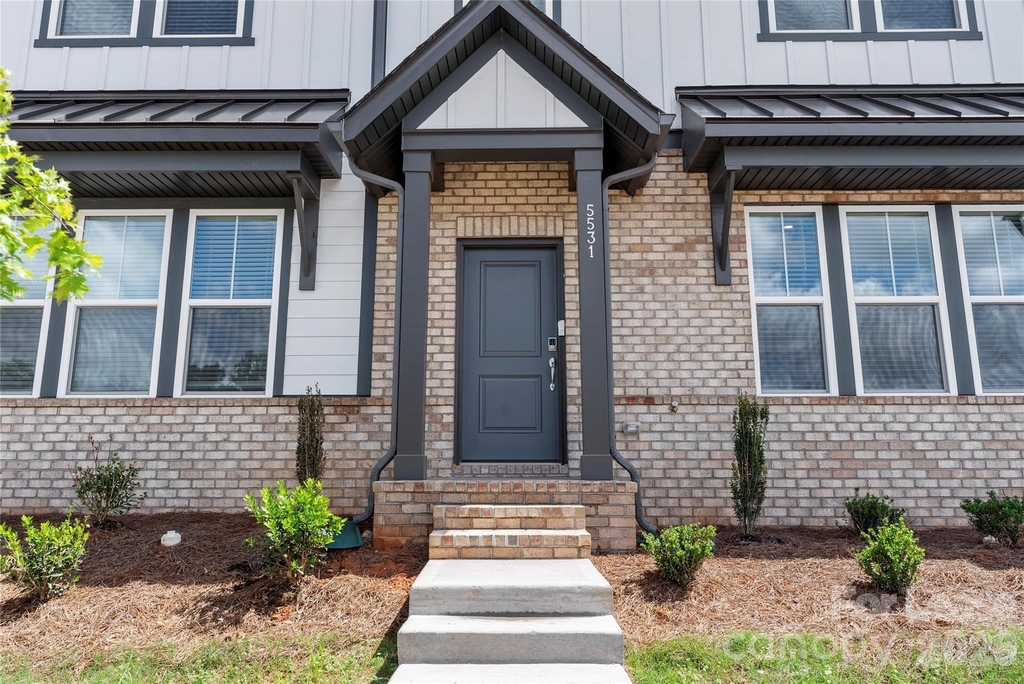 5531 Wolfpack Alley - Photo 1