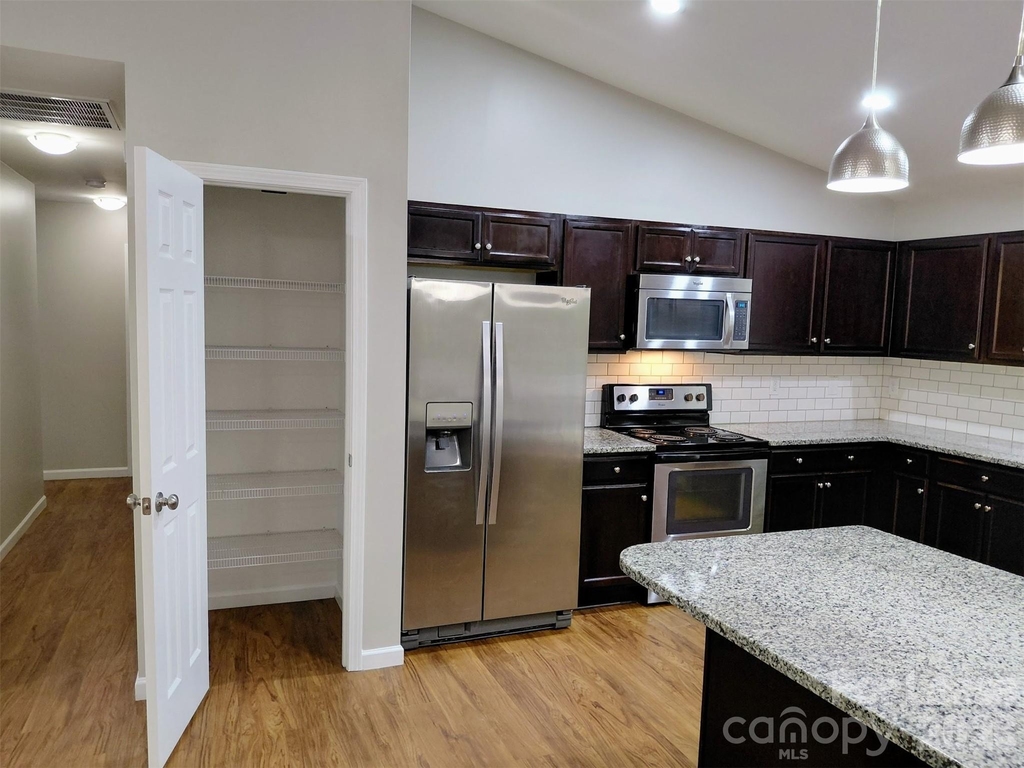 3400 New Hampshire Drive - Photo 6