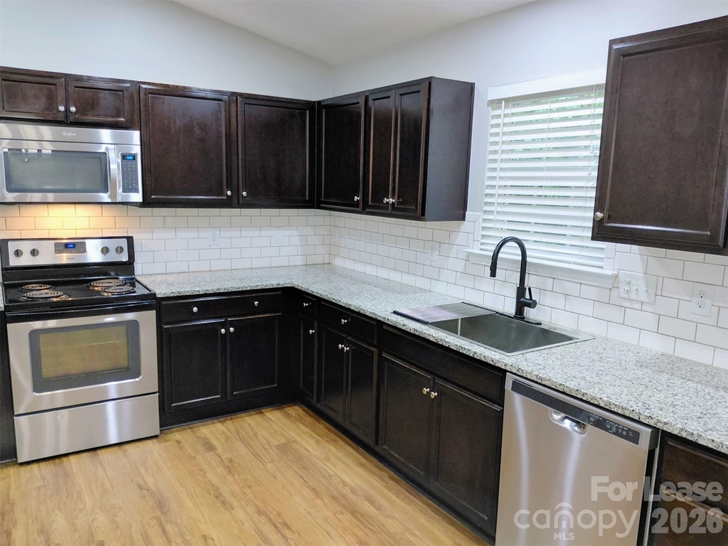 3400 New Hampshire Drive - Photo 7