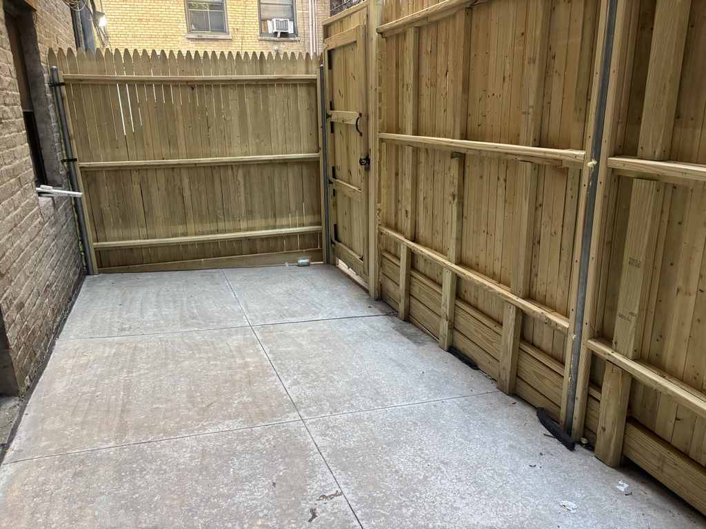 west 11st street - Photo 15