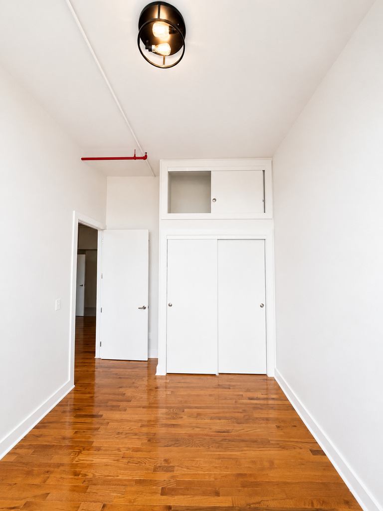 248 Mckibbin Street - Photo 4