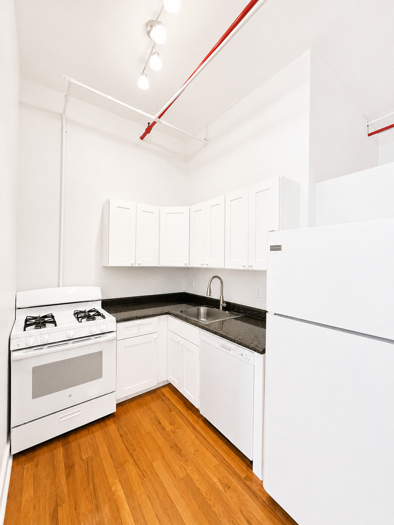 248 Mckibbin Street - Photo 12