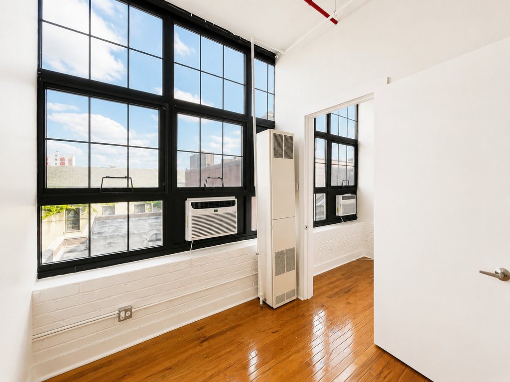248 Mckibbin Street - Photo 6