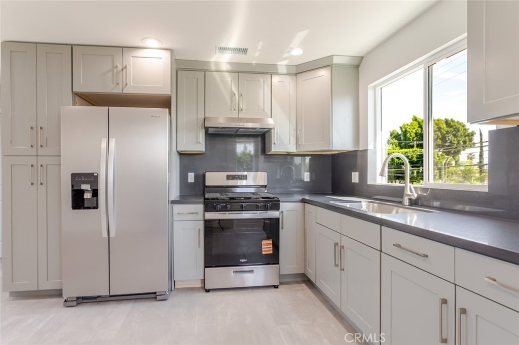 13768 1/2 Judd Street - Photo 12