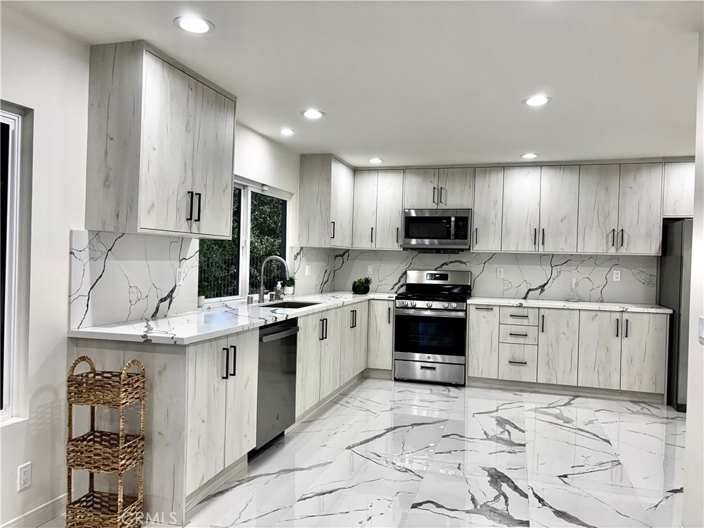 11774 Doral - Photo 18