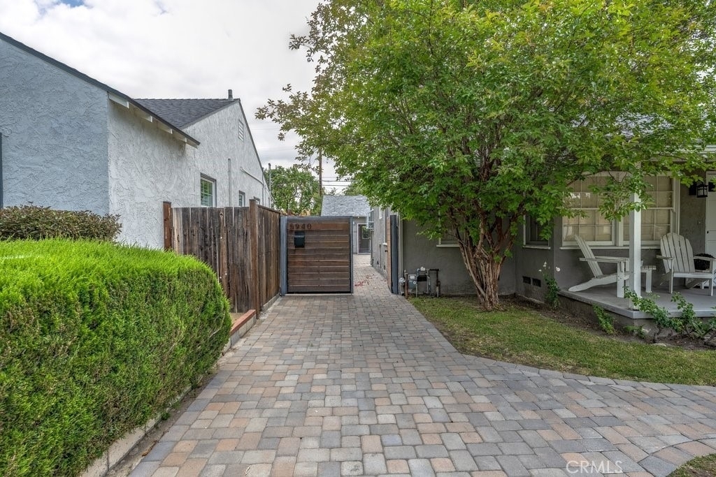 5940 Simpson Ave - Photo 9