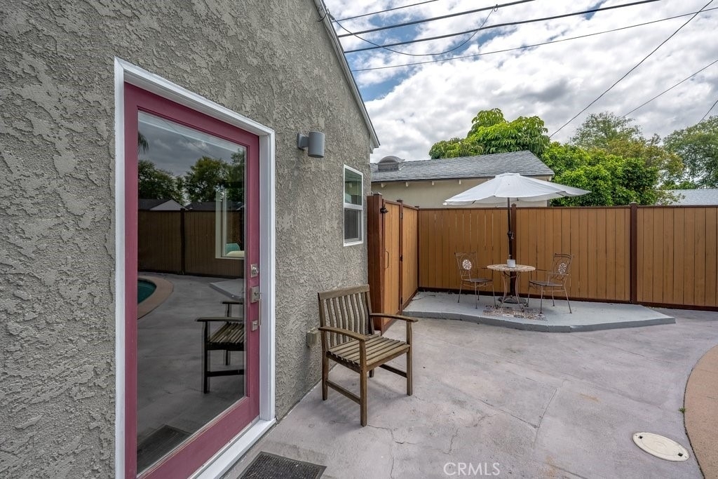 5940 Simpson Ave - Photo 7