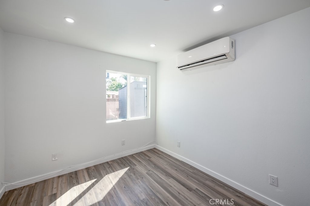 1069 Erringer Road - Photo 3