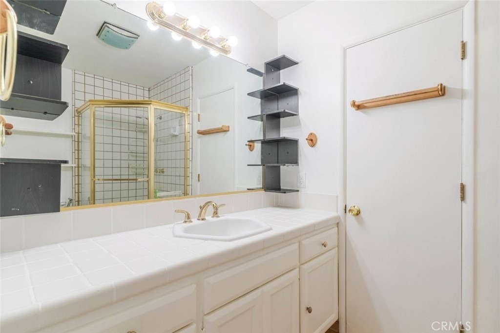 13057 Gladstone Avenue - Photo 23
