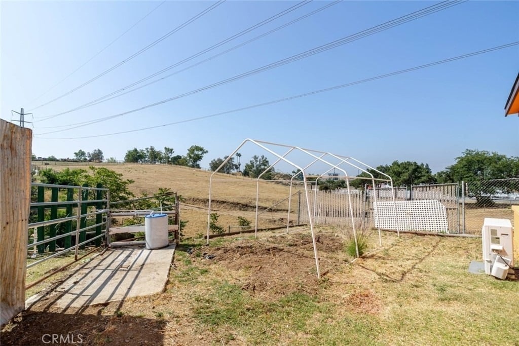 13057 Gladstone Avenue - Photo 32