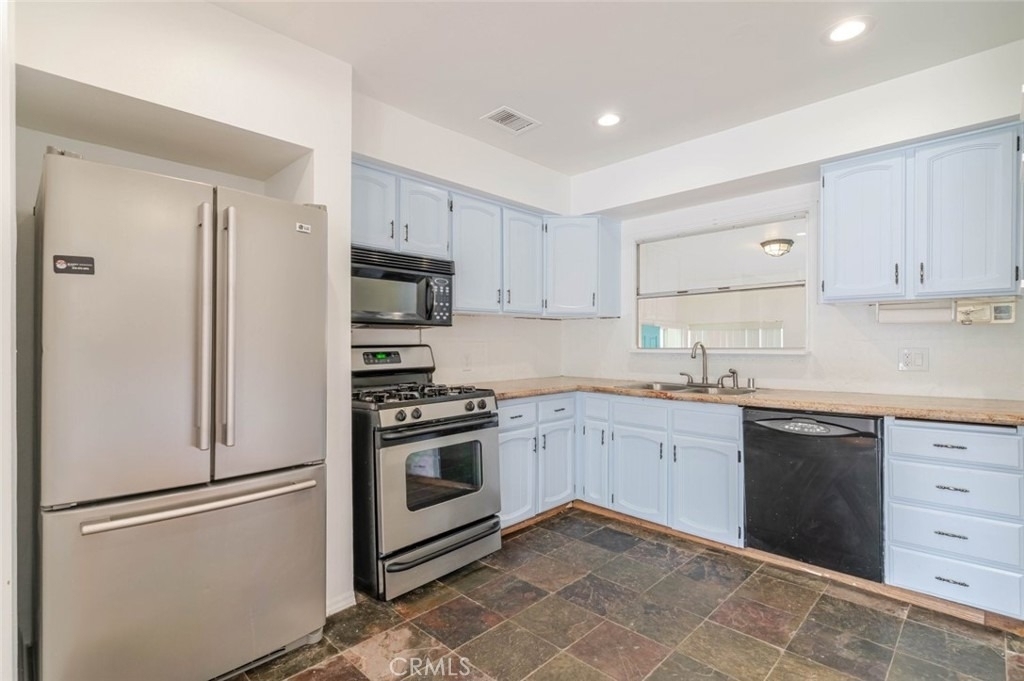 13057 Gladstone Avenue - Photo 14