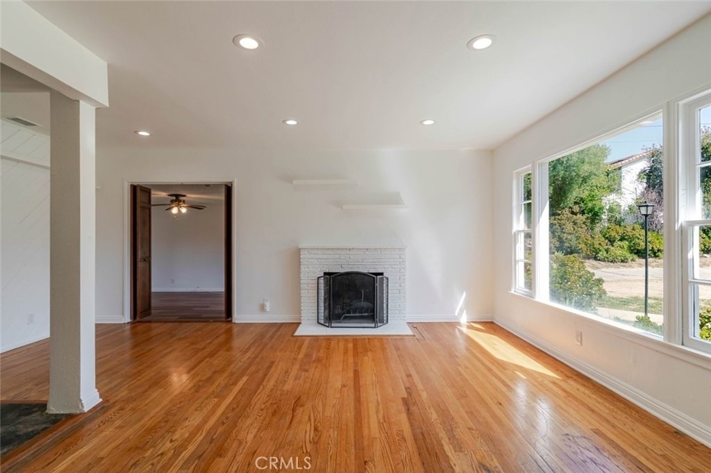 13057 Gladstone Avenue - Photo 9