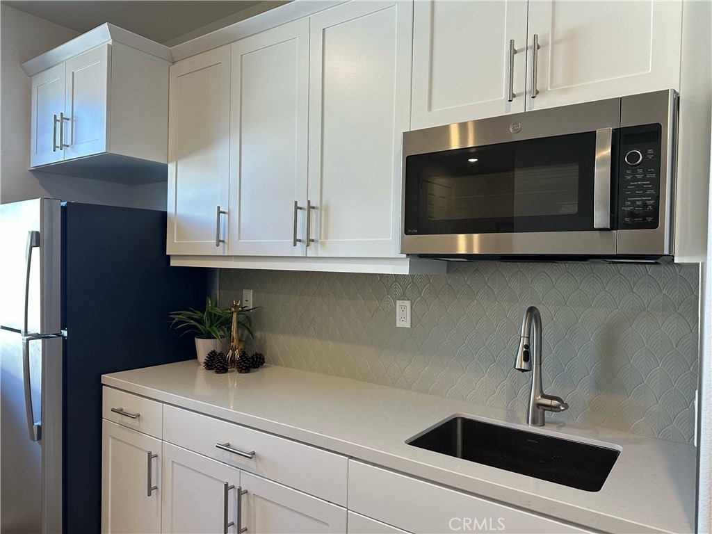 30318 Waterline - Photo 6