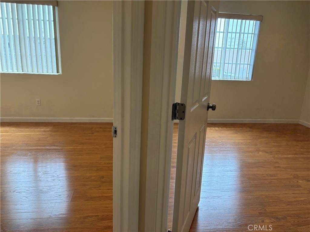1343 W 164th Street - Photo 4