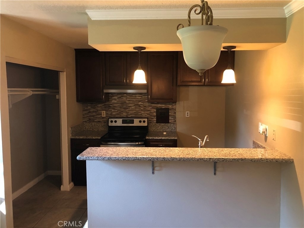 104 Sinclair Avenue - Photo 6