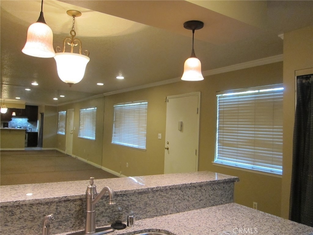 104 Sinclair Avenue - Photo 18