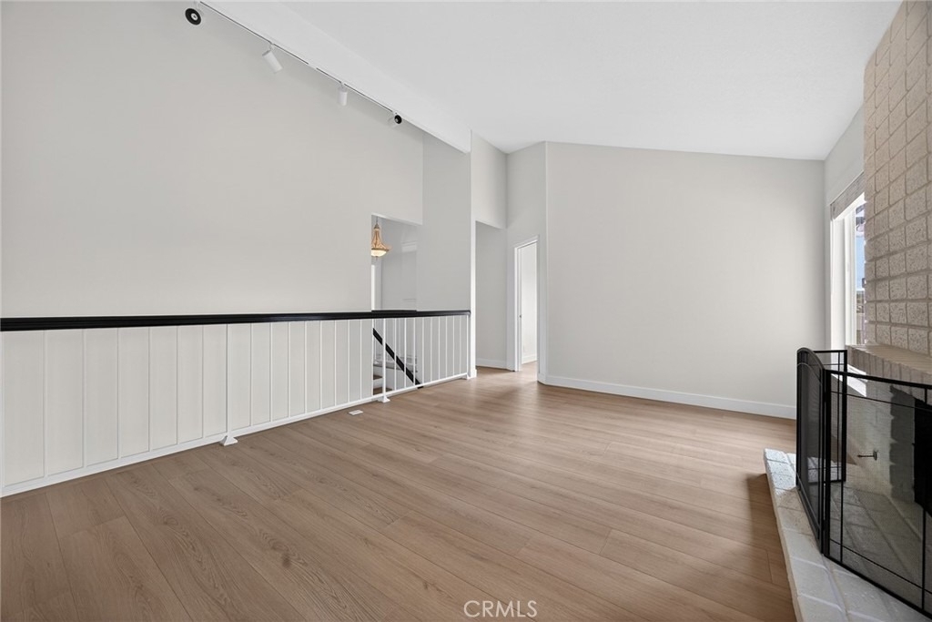 23412 Highcrest Rd - Photo 9