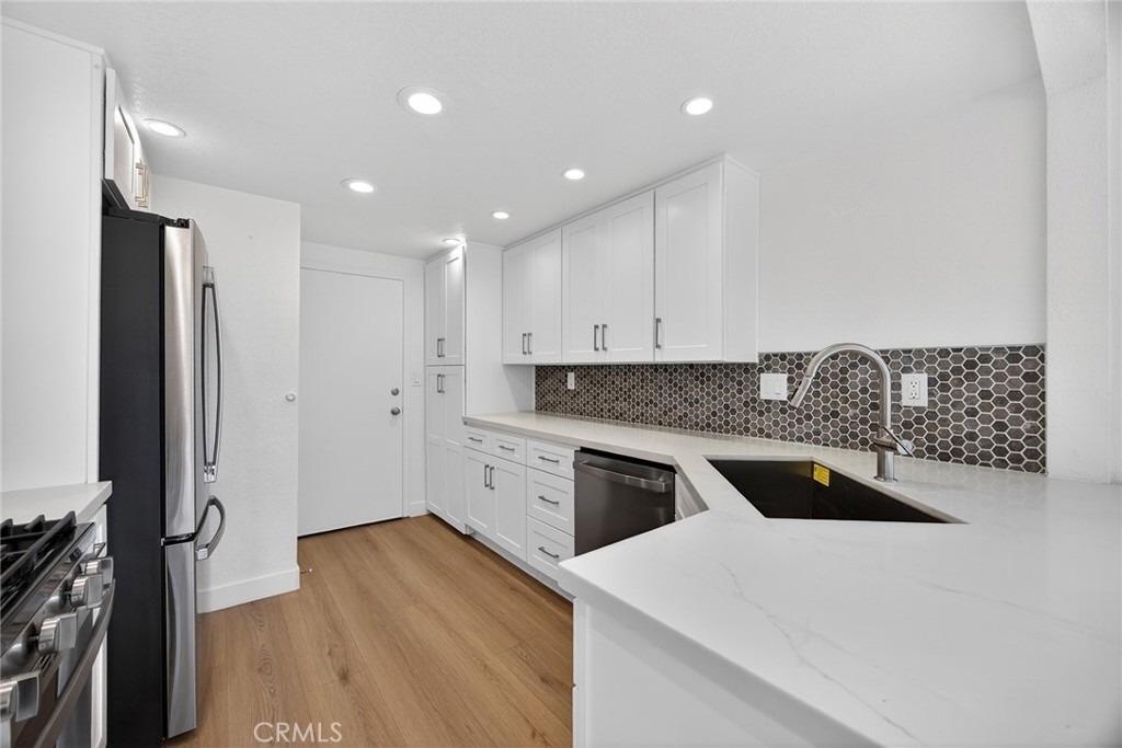 23412 Highcrest Rd - Photo 7