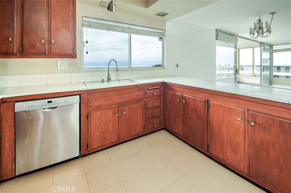 32709 Seagate Drive - Photo 2