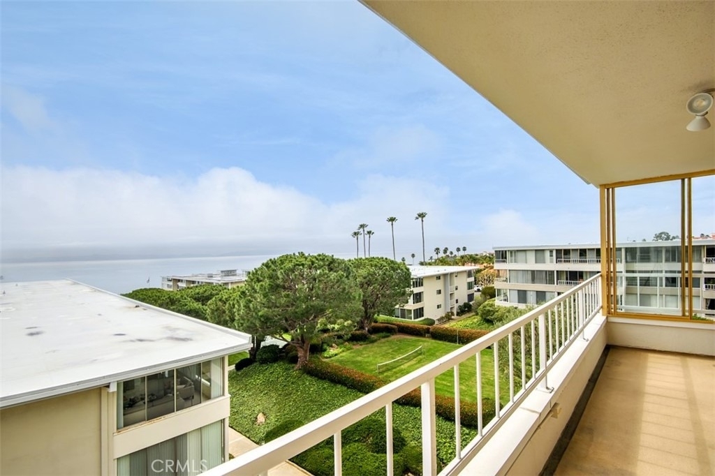 32709 Seagate Drive - Photo 0