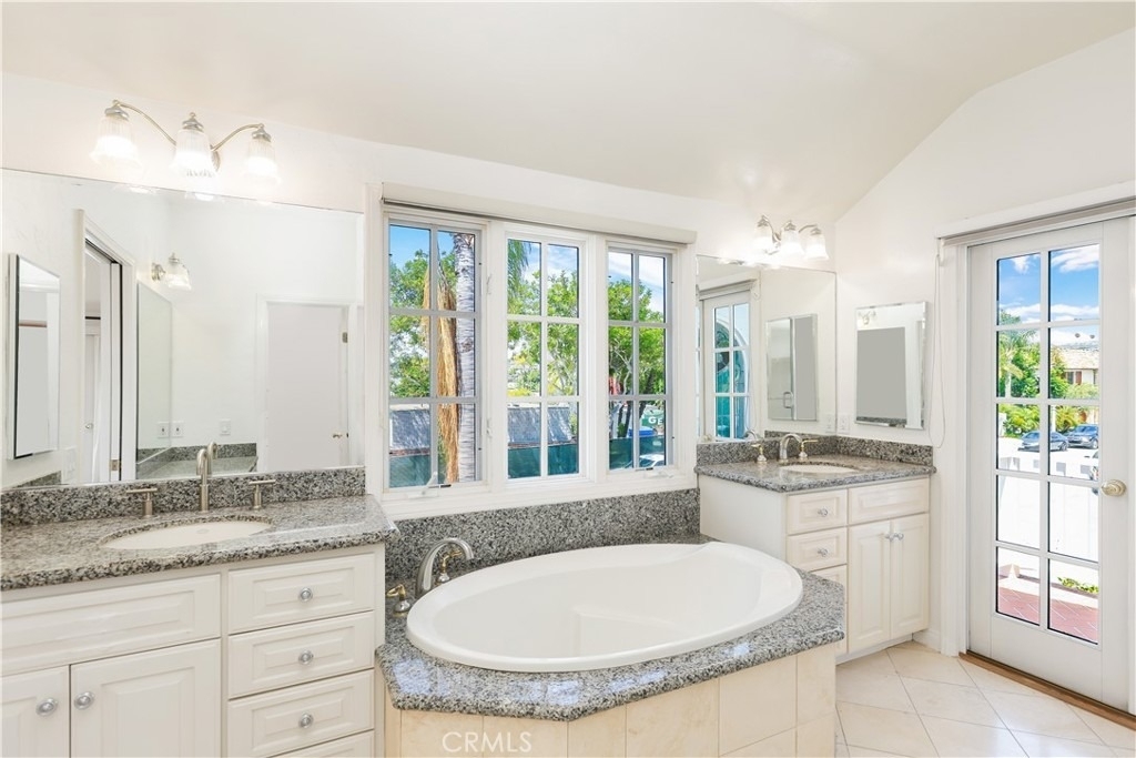 2025 E Balboa - Photo 19