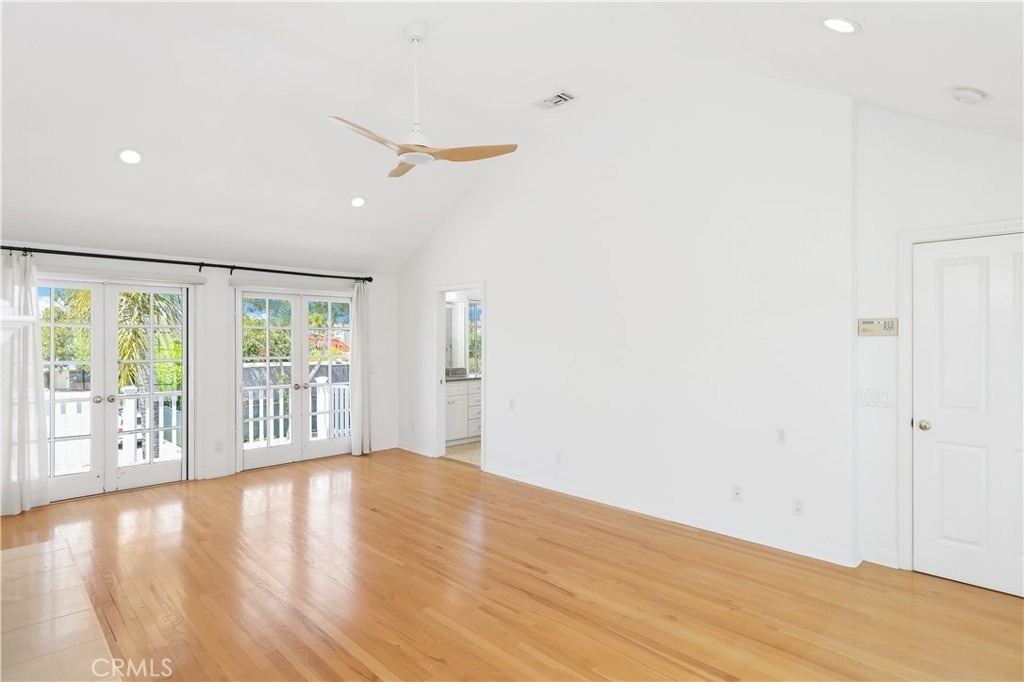2025 E Balboa - Photo 16