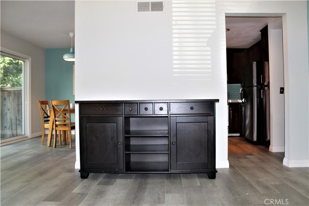 122 Stanford Court - Photo 5