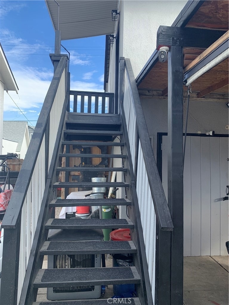 315 W Colton Avenue - Photo 13