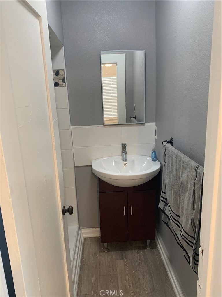 315 W Colton Avenue - Photo 9