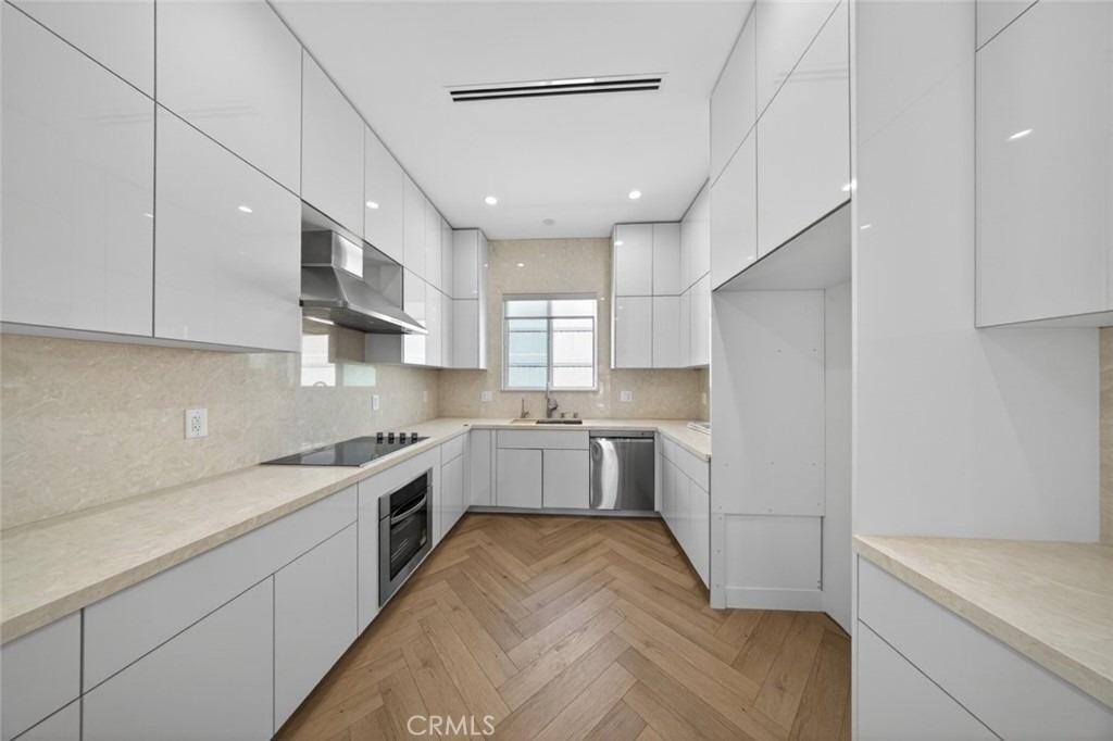 10843 Cantara Street - Photo 11