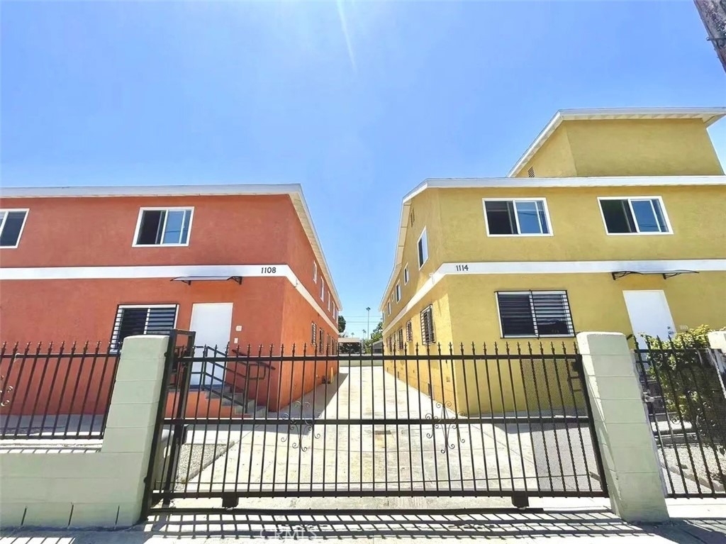 1114 Exposition Boulevard - Photo 0
