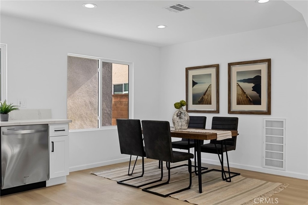 4747 Pixie Ave - Photo 2