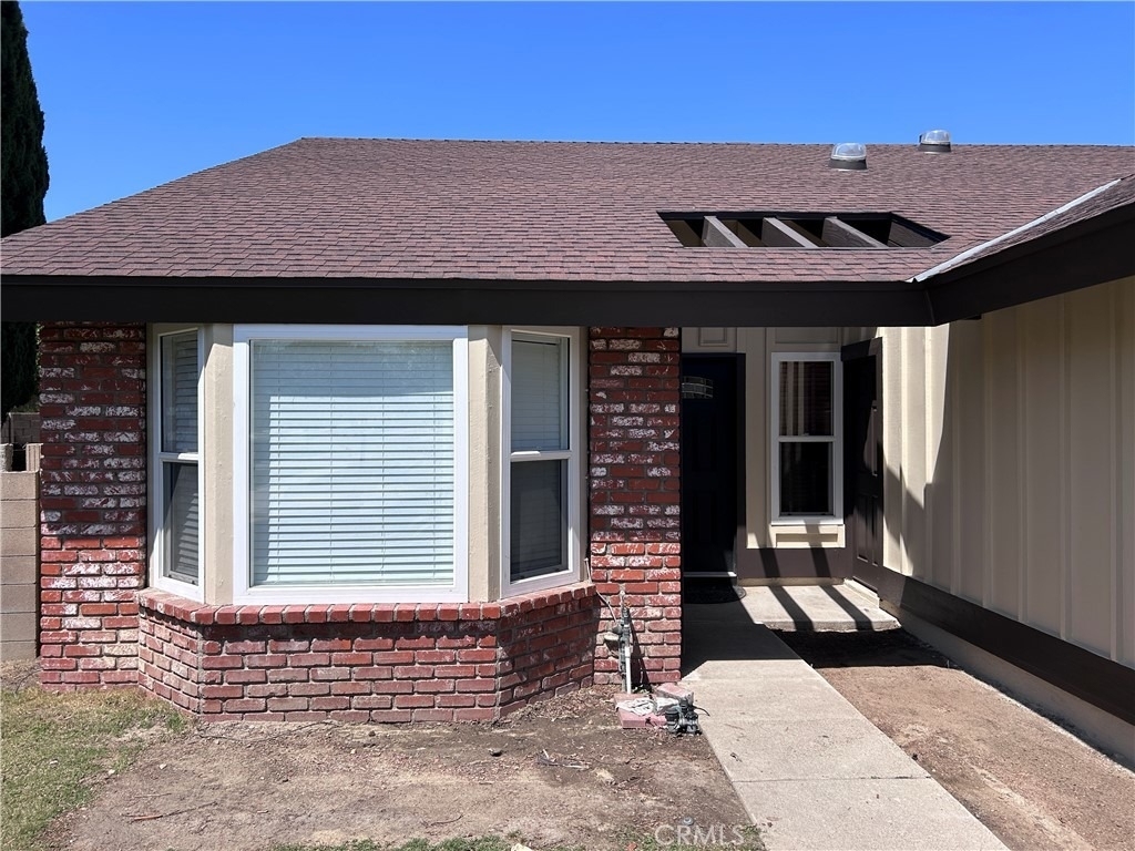 1271 N Emogene Street - Photo 0
