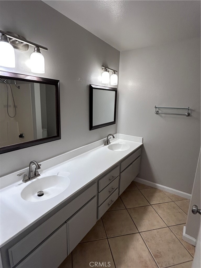 1271 N Emogene Street - Photo 8