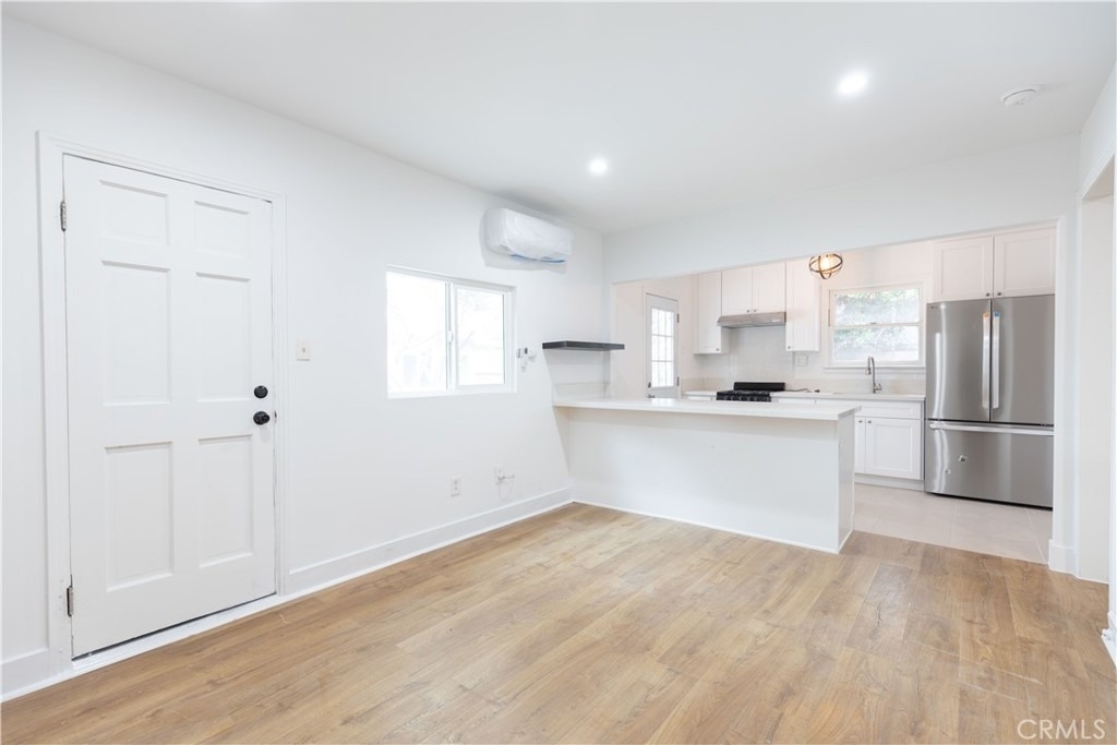 1611 1/2 S 4th Avenue - Photo 6