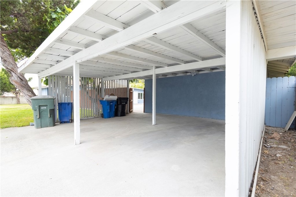 1611 1/2 S 4th Avenue - Photo 16