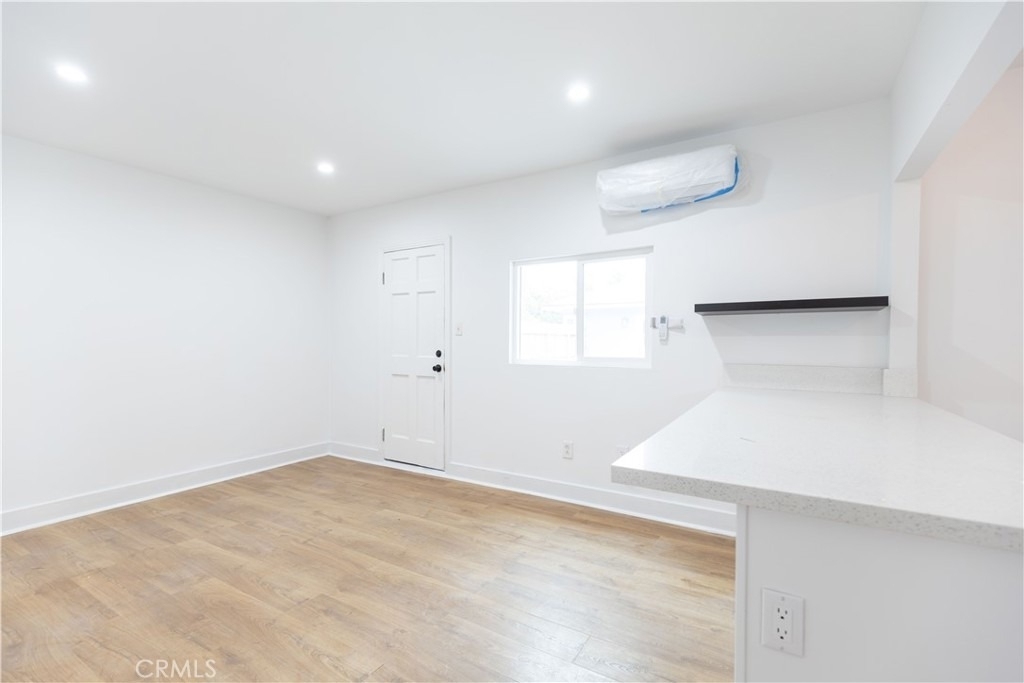 1611 1/2 S 4th Avenue - Photo 8