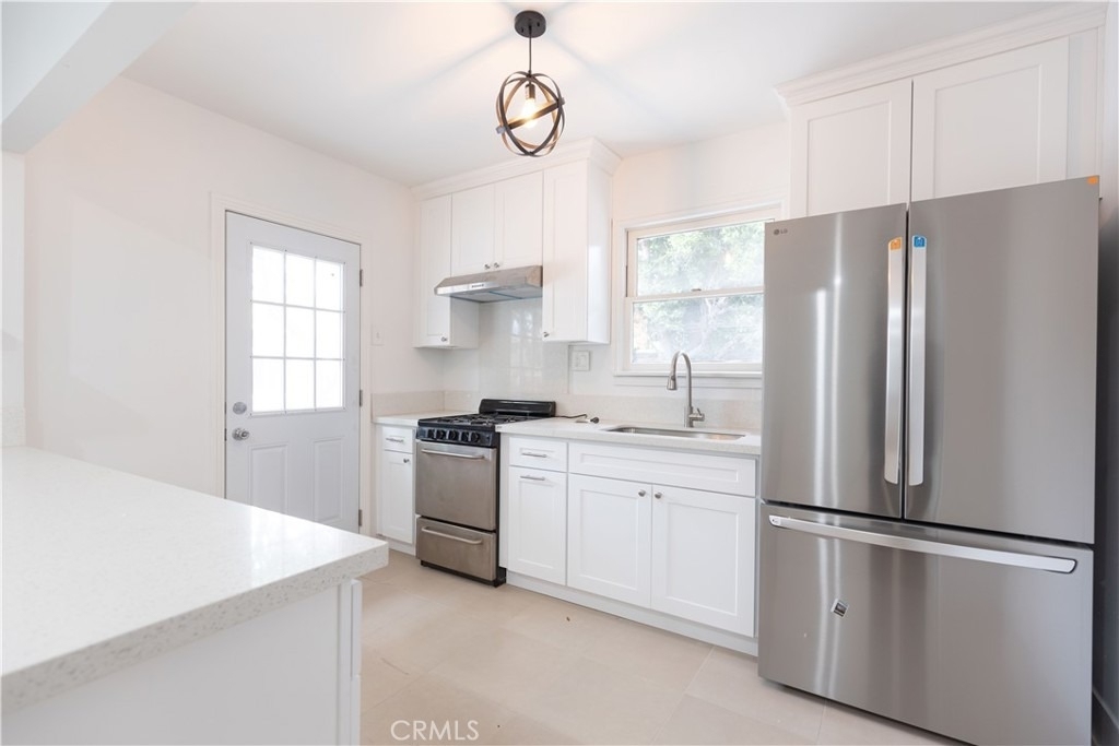 1611 1/2 S 4th Avenue - Photo 9