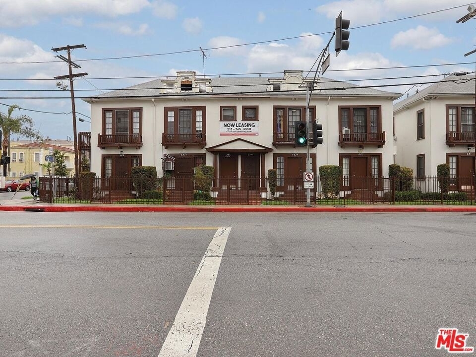 2148 S Oak Street - Photo 5