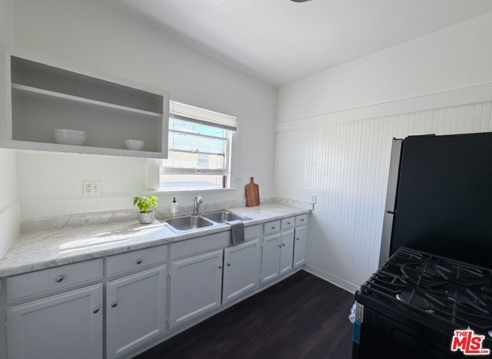 2142 S Oak Street - Photo 4