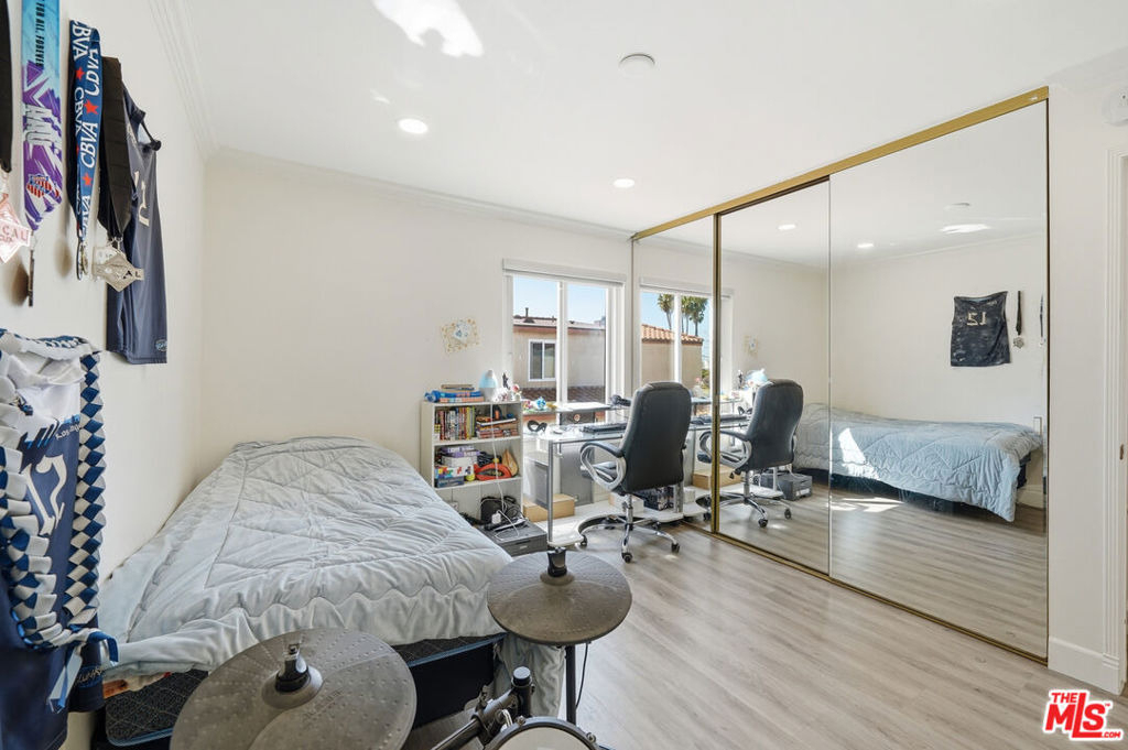 3442 Del Amo Boulevard - Photo 3