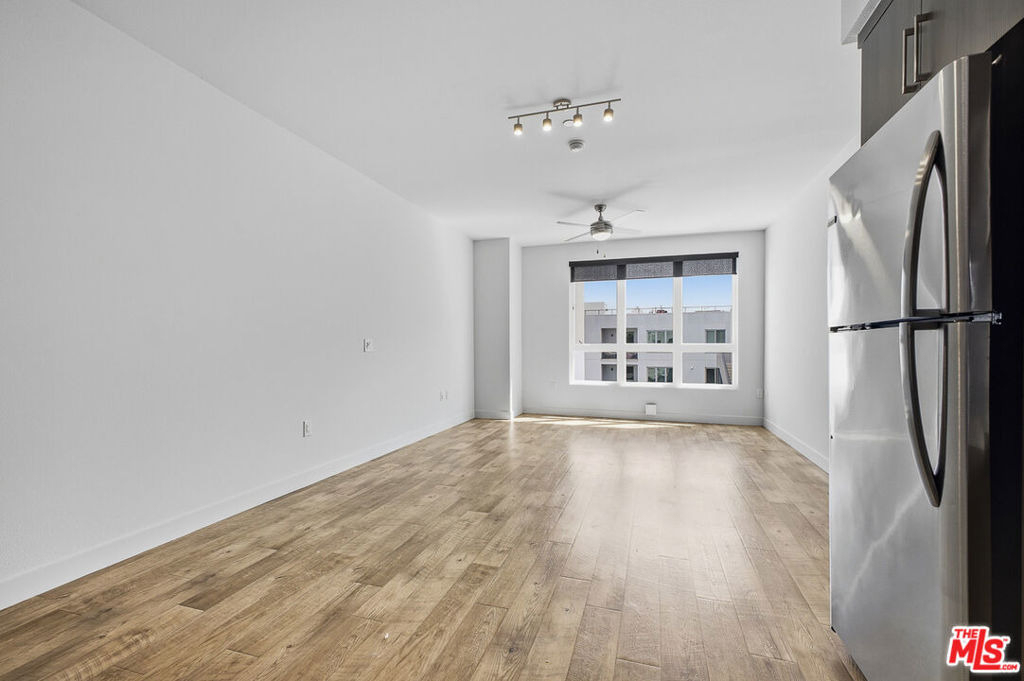 10601 Washington Boulevard - Photo 2