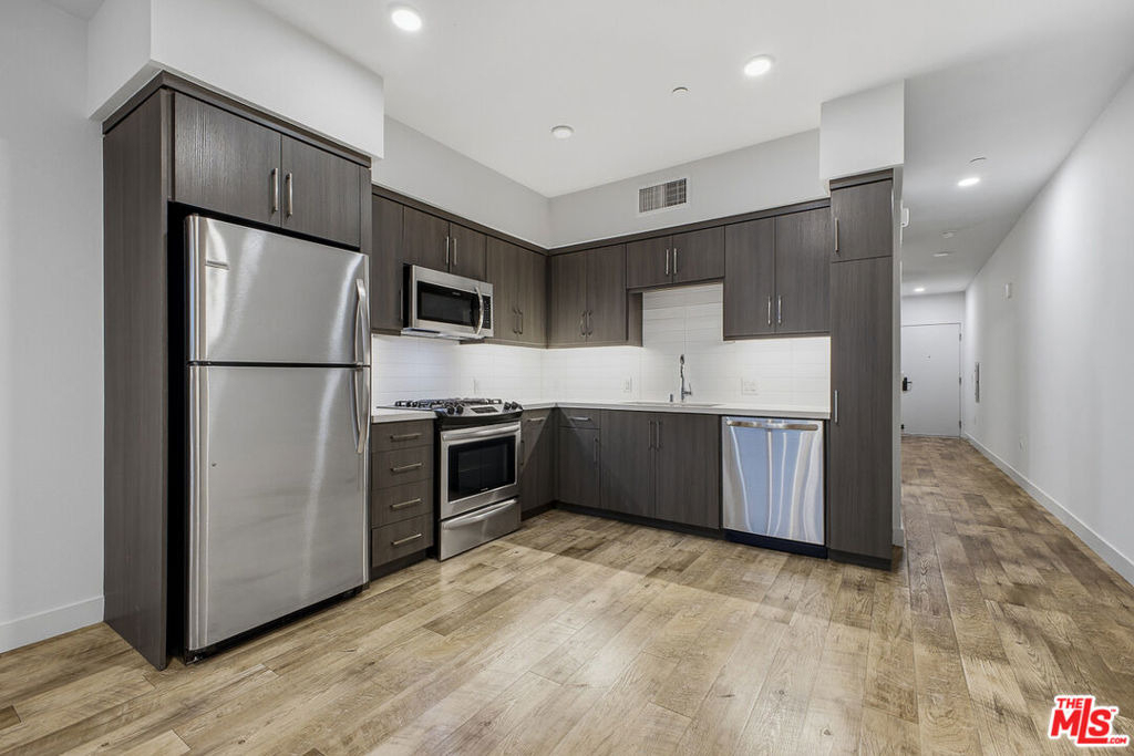 10601 Washington Boulevard - Photo 1