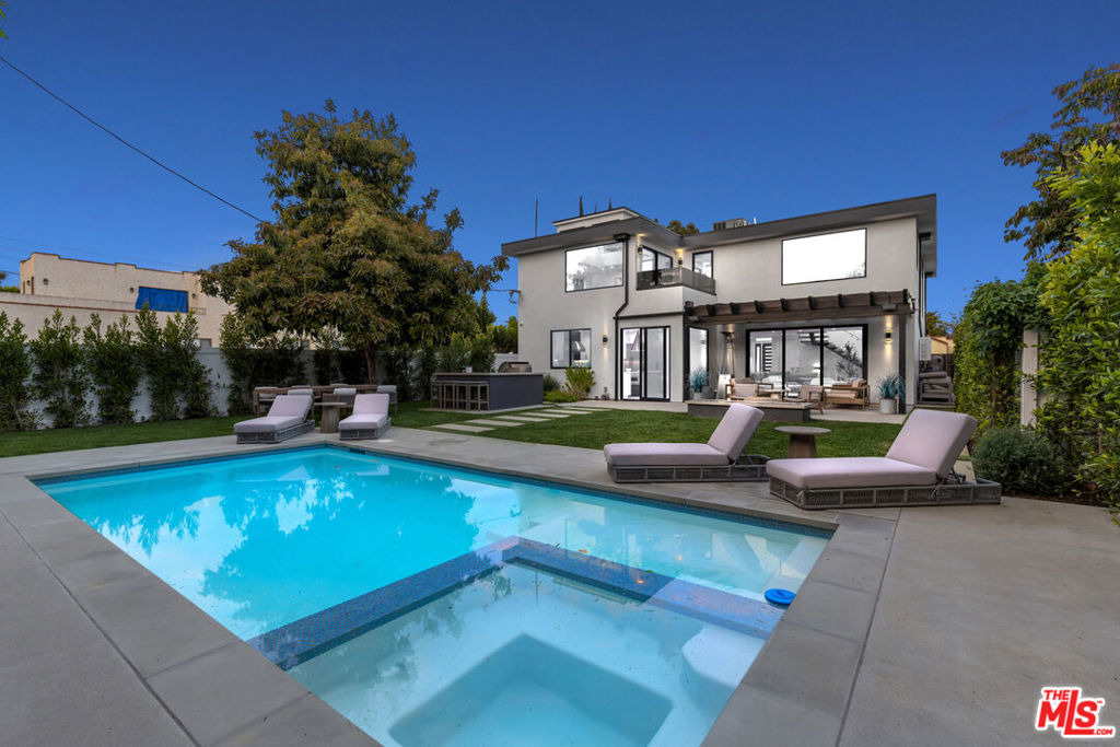 731 N Curson Avenue - Photo 71