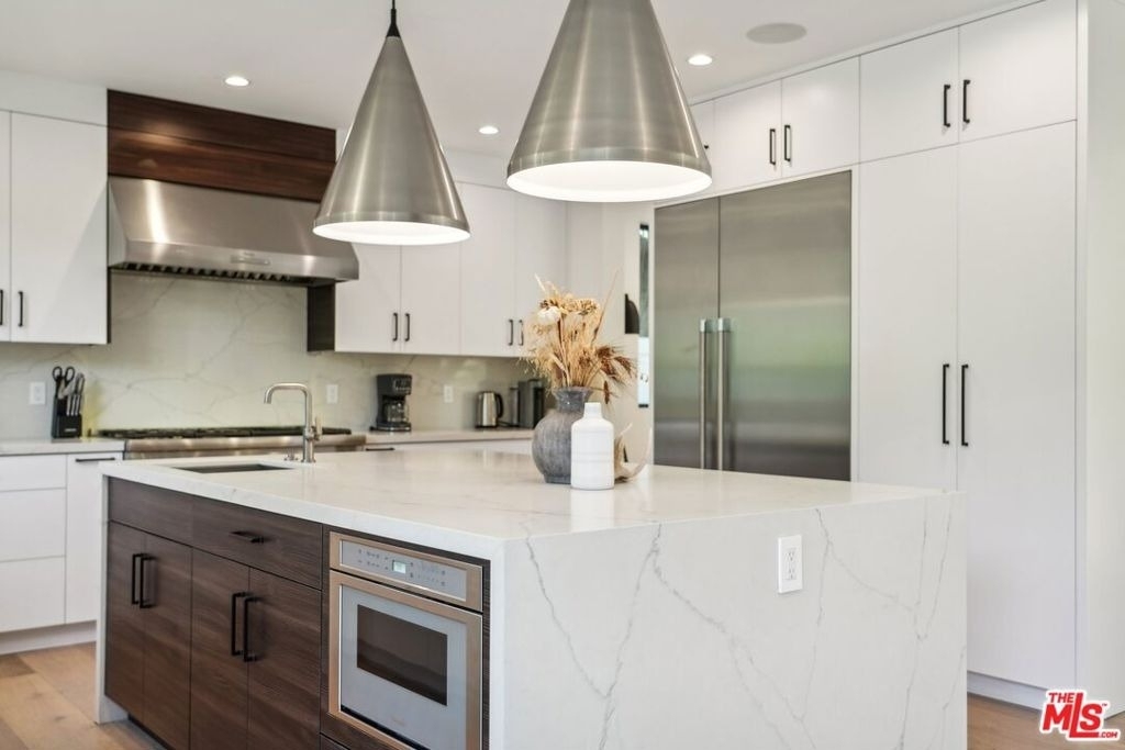 731 N Curson Avenue - Photo 24