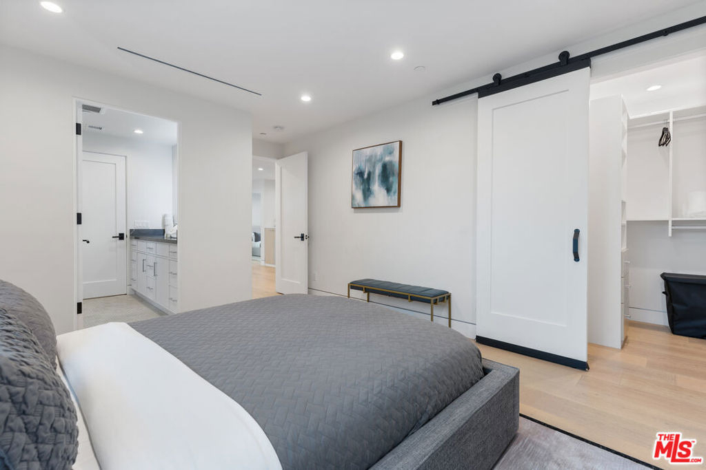 731 N Curson Avenue - Photo 48