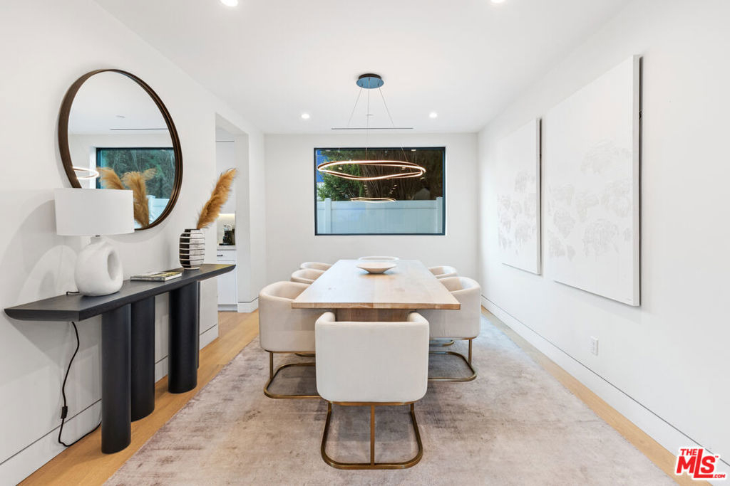 731 N Curson Avenue - Photo 18