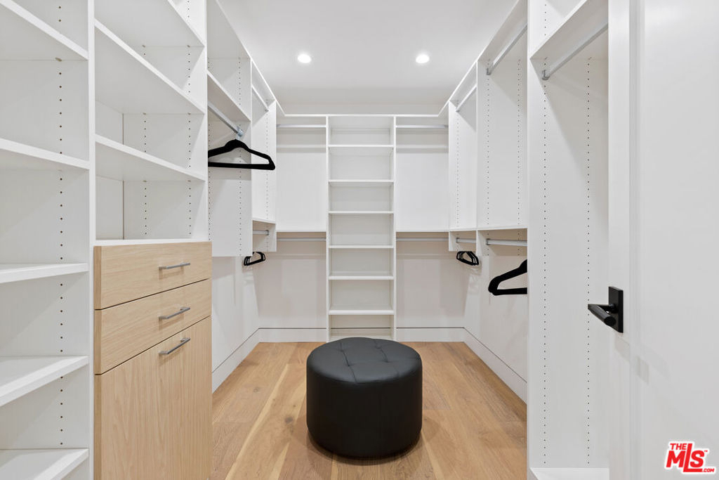 731 N Curson Avenue - Photo 38