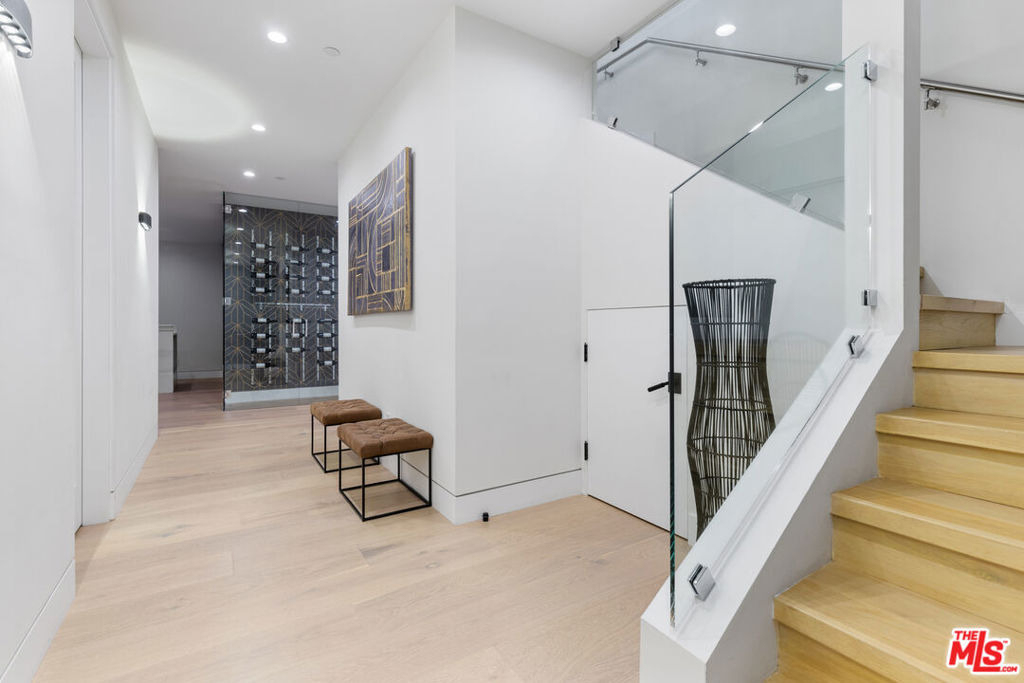 731 N Curson Avenue - Photo 28