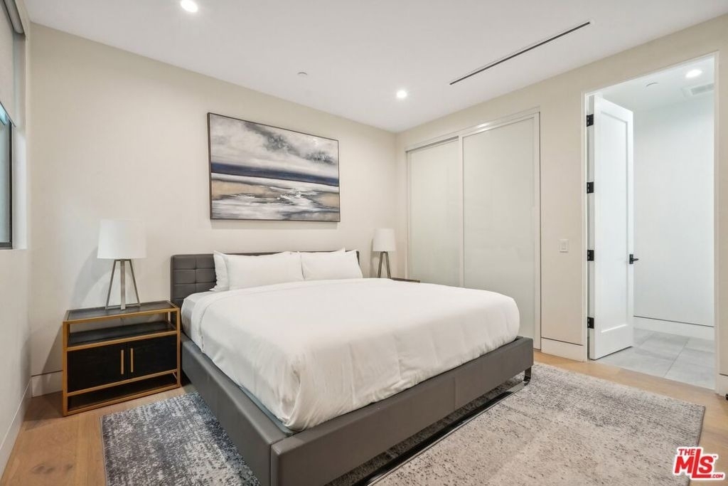 731 N Curson Avenue - Photo 45